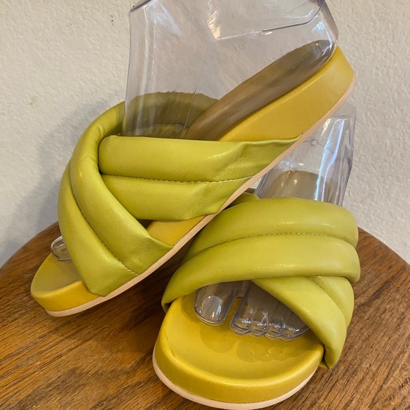 French Connection Shoes - French Connection Vegan Leather Women’s Hayden Criss Cross Slides Yellow, Size 7